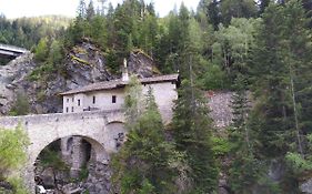 VALFREJUS appartement 2 pièces 35m2, au pied des pistes avec balcon